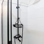Julius Apartment *